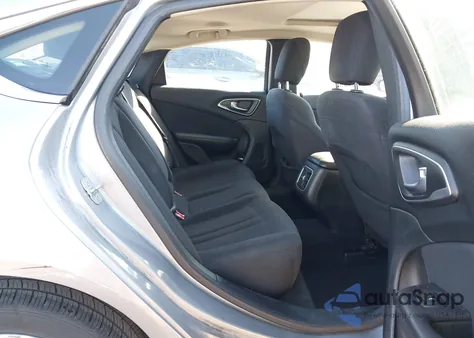 2015 Chrysler 200 Limited z USA, uszkodzony, nr VIN 1C3CCCAB2FN534381